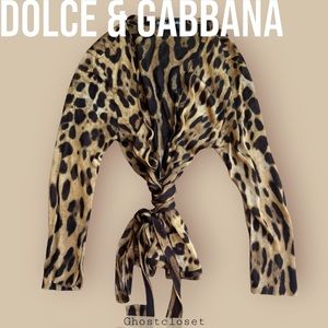 Never worn Dolce and Gabbana animal print silk wrap sweater.  Light weight.  S